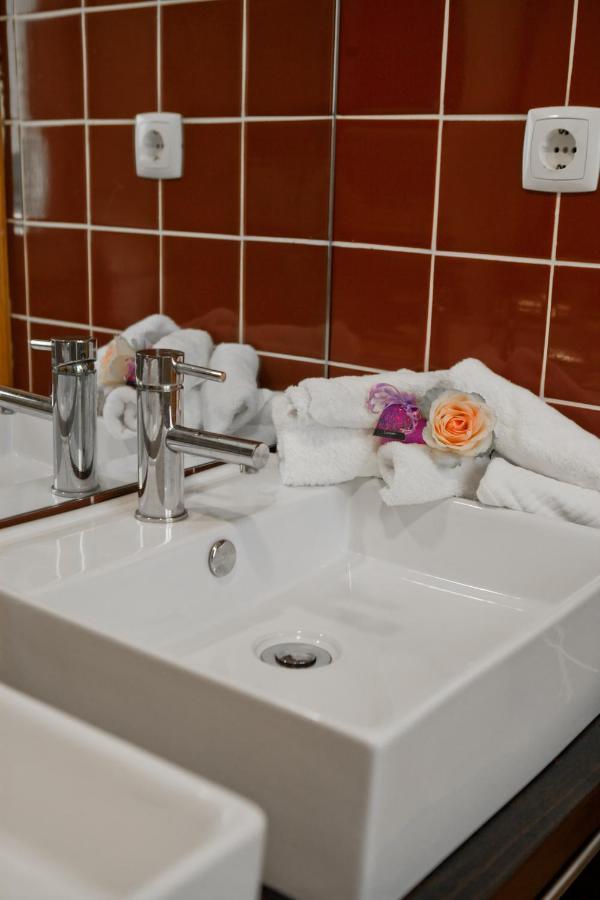Hotel Vila Luena Вила Верде Екстериор снимка