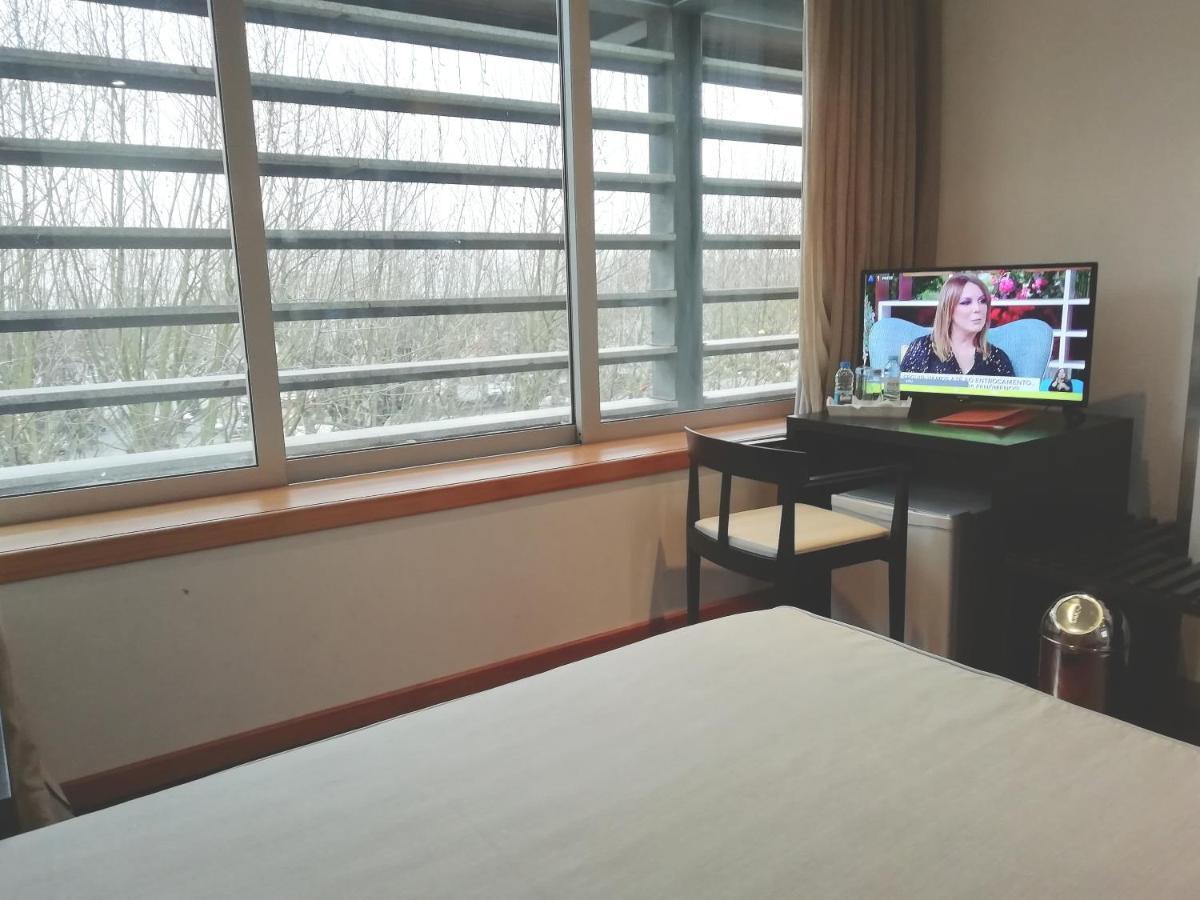 Hotel Vila Luena Вила Верде Екстериор снимка